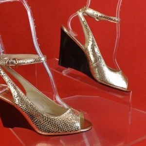 NIB Michael Kors open toe wedge sandals, size 7